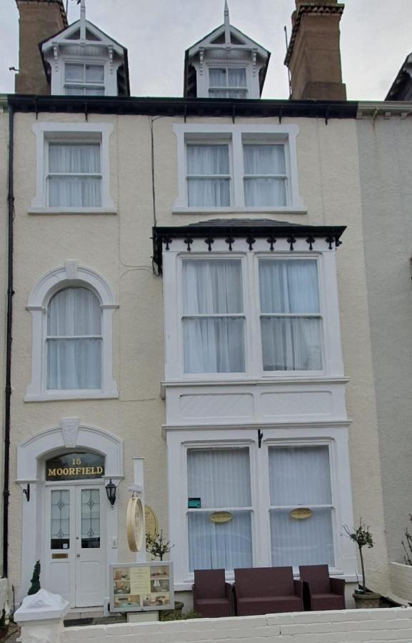 St Davids & Moorfield Hotels Chapel Street Llandudno Esterno foto